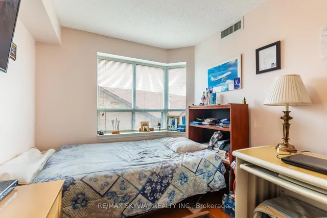 Additional image 25 of 300 Ray Lawson Blvd