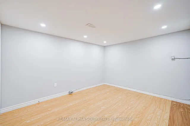 Additional image 42 of 70 Clydesdale Dr