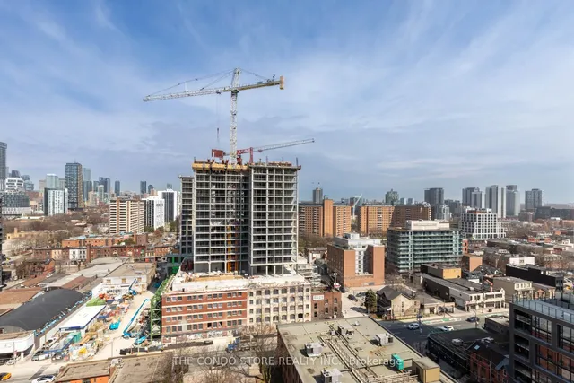 Additional image 18 of 460 Adelaide St Unit 2006