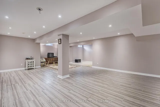 Additional image 46 of 28 Hampton Springs Dr