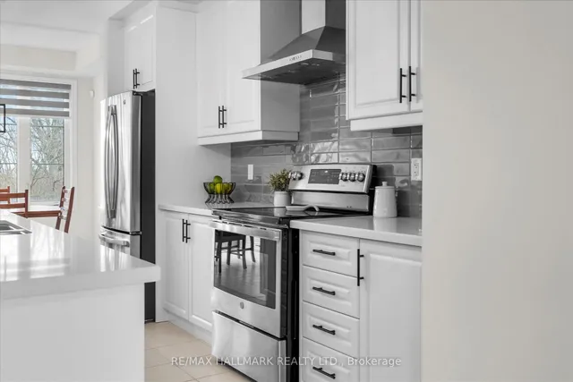 Additional image 22 of 109 Halliford Pl