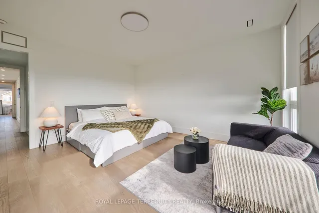 Additional image 33 of 81 Falstaff Ave