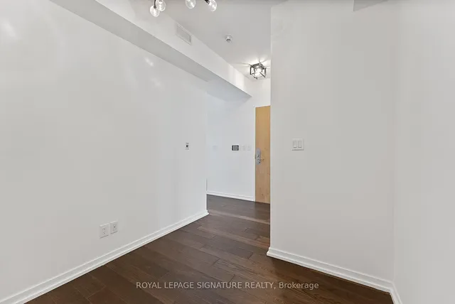 Additional image 27 of 65 Bremner Blvd Unit 4101