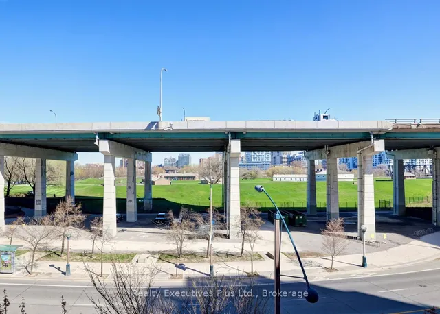 Additional image 43 of 35 Bastion St Unit 619