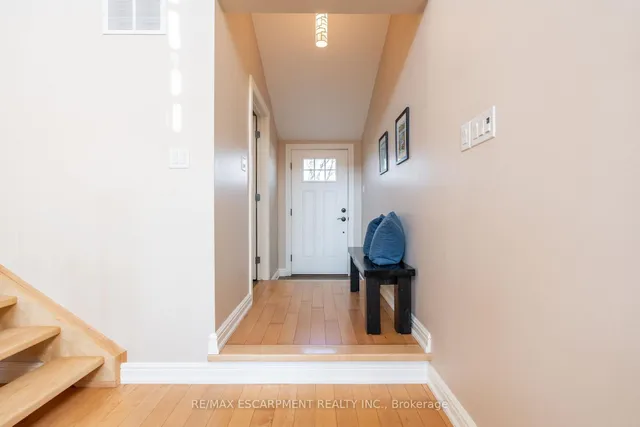 Additional image 38 of 5433 Sixth Line