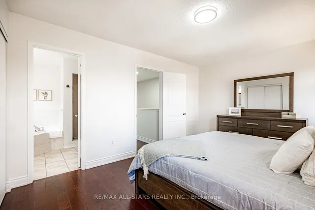 Additional image 25 of 126 Lake Louise Dr