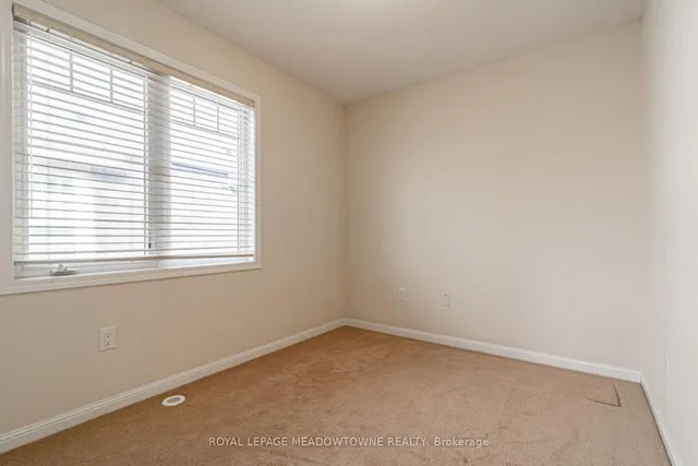 Additional image 7 of 217 Woodley Cres