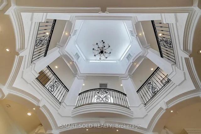 Additional image 17 of 677 Woburn Ave