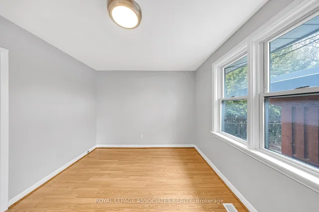 Additional image 24 of 81 Kencliff Cres