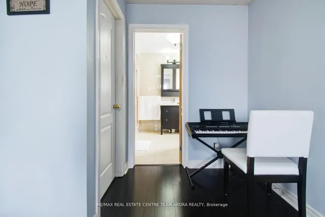 Additional image 27 of 25 Sweet Briar Lane