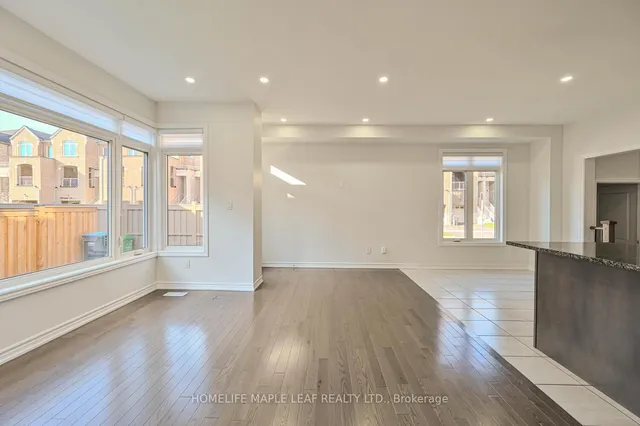 Additional image 20 of 28 Gemma Pl