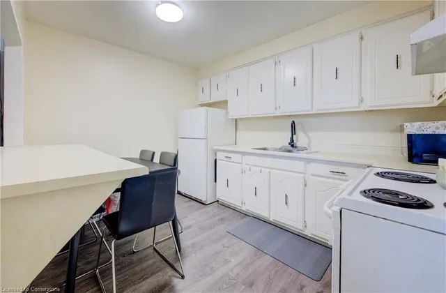 Additional image 9 of 185 Kehl St Unit 103