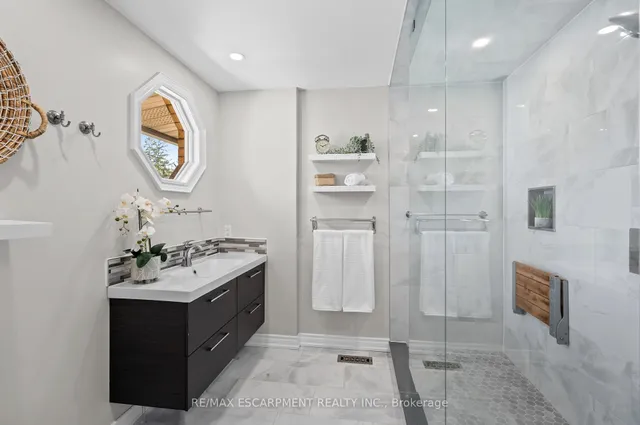 Additional image 26 of 955 King Rd Unit 7