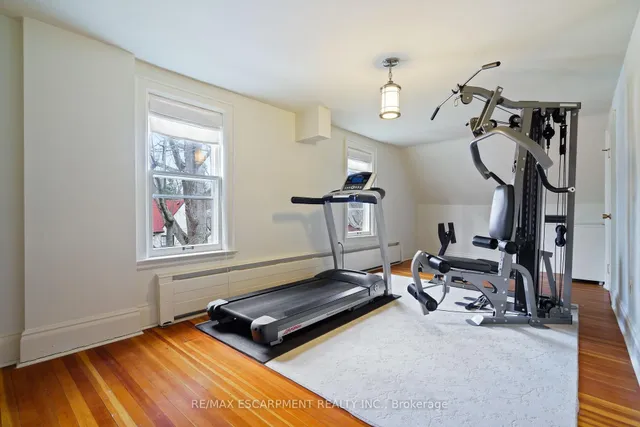 Additional image 35 of 2 Oak Knoll Dr