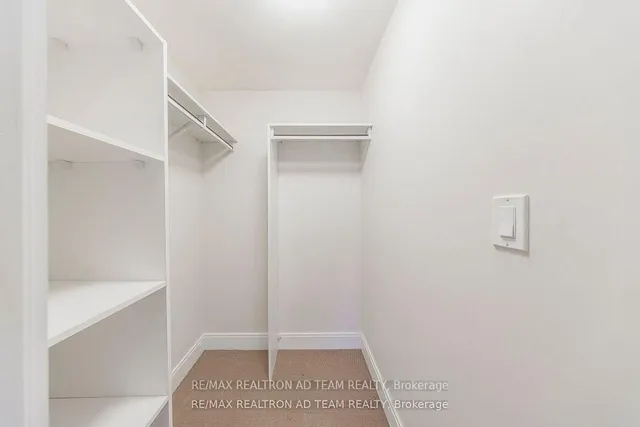 Additional image 15 of 125 Village Green Sq Unit 706