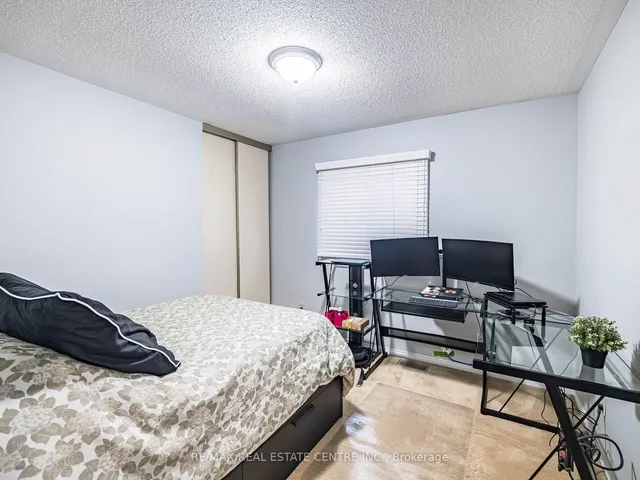 Additional image 33 of 4 Lord Simcoe Dr