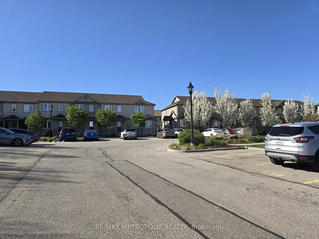 Additional image 43 of 10 FOXGLOVE Cres Unit 22