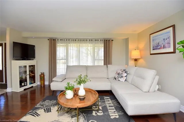Additional image 11 of 272 Birchcliffe Cres
