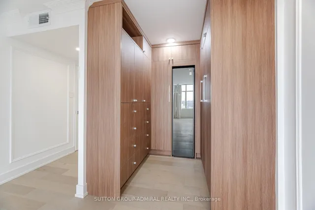 Additional image 10 of 900 Yonge St Unit 902