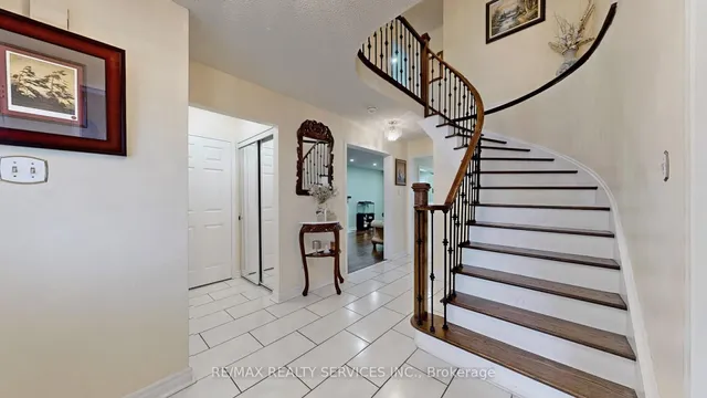 Additional image 6 of 87 Sprucelands Ave