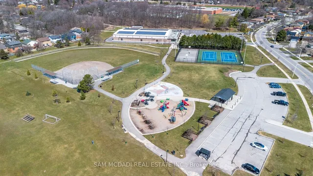 Additional image 33 of 522 Roseheath Dr