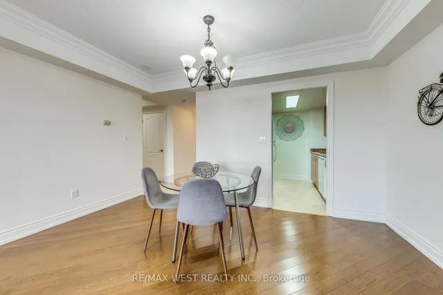 Additional image 9 of 2088 Lawrence Ave Unit 710