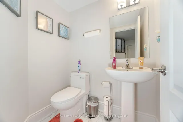 Additional image 18 of 2 Bramoak Cres