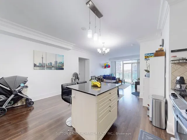 Additional image 14 of 70 Roehampton Ave Unit 1916