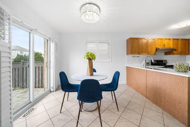 Additional image 12 of 34 Shadyglen Dr