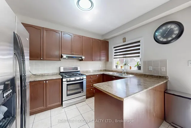 Additional image 16 of 40 Oblate Cres