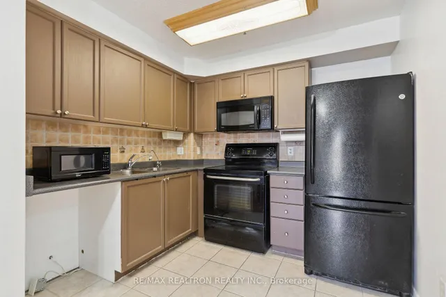 Additional image 22 of 684 Warden Ave Unit 103