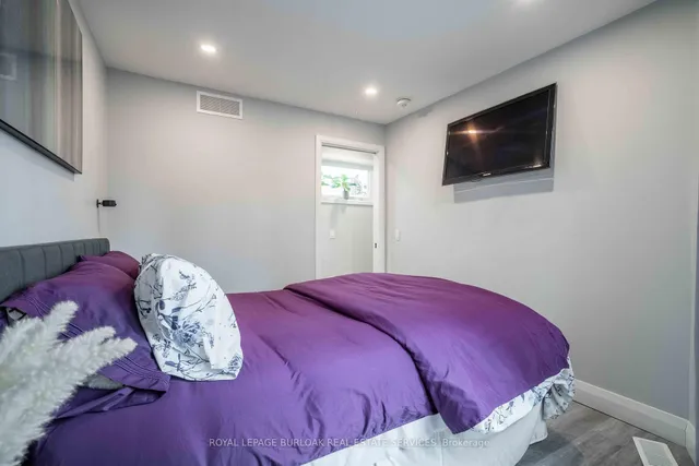 Additional image 42 of 8 Banff Dr