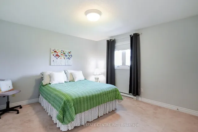 Additional image 32 of 42 Fernbrook Cres