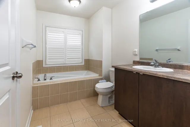 Additional image 35 of 61 Finegan Circ