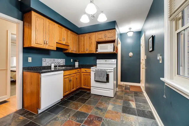 Additional image 21 of 1435 Alfred Cres