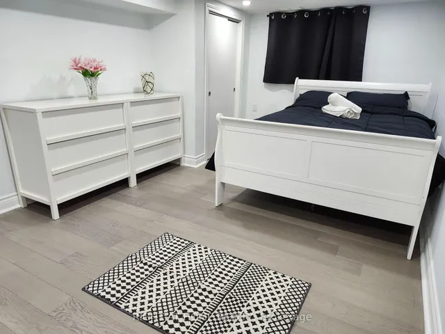 Additional image 13 of 887 Cosburn Ave