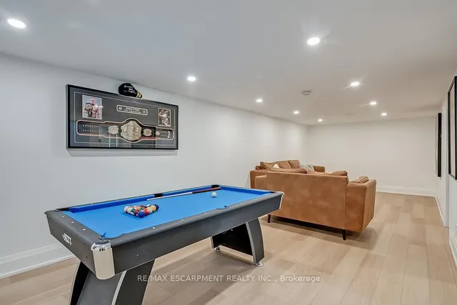 Additional image 33 of 564 Maplehill Dr