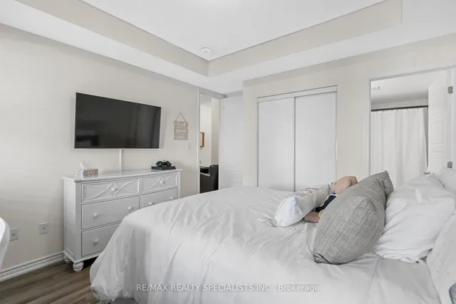 Additional image 31 of 975 Whitlock Ave Unit 23