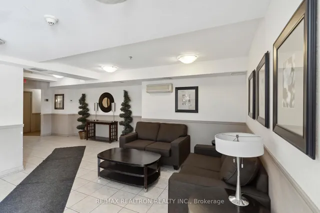 Additional image 8 of 684 Warden Ave Unit 103