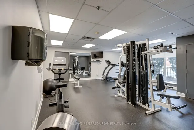 Additional image 21 of 140 Bathurst St Unit 703