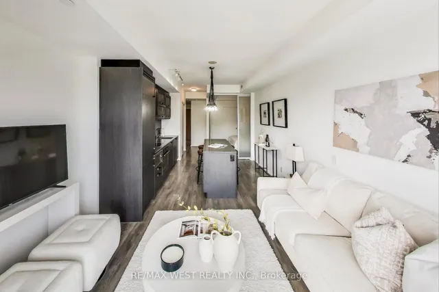 Additional image 3 of 783 Bathurst St Unit 307