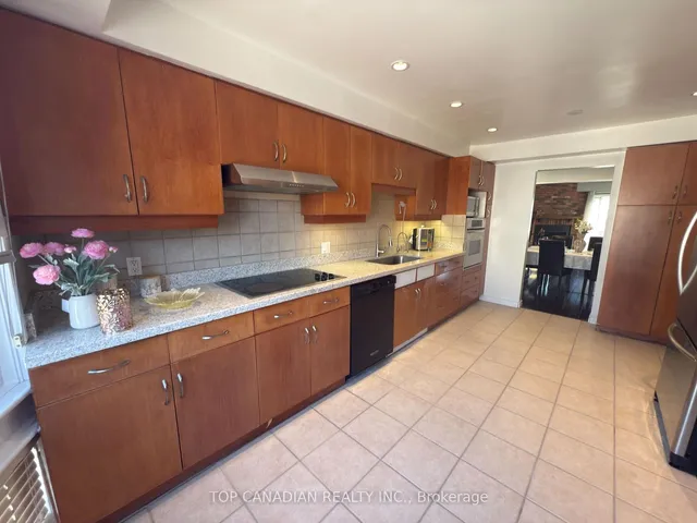 Additional image 9 of 55 English Ivyway Way Unit 62