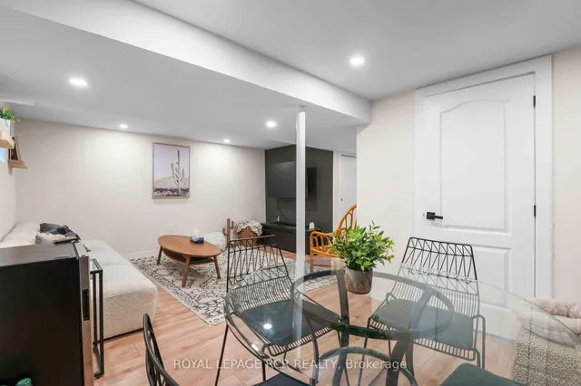 Additional image 36 of 46 Dearbourne Blvd Unit 32