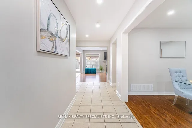 Additional image 4 of 8 Upshall Dr