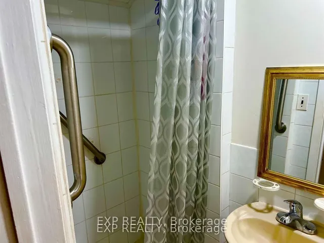 Additional image 36 of 39 Lexington Ave Unit 57