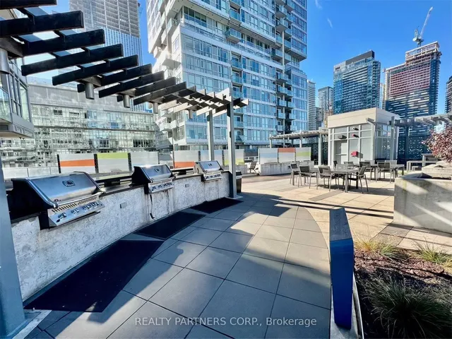 Additional image 33 of 199 Richmond St Unit 712