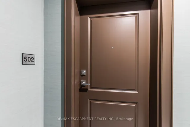 Additional image 3 of 470 Dundas St Unit 502