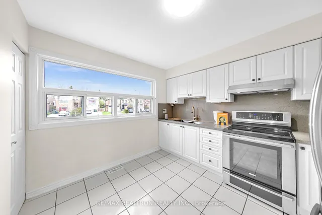 Additional image 9 of 375 Military Tr Unit 34