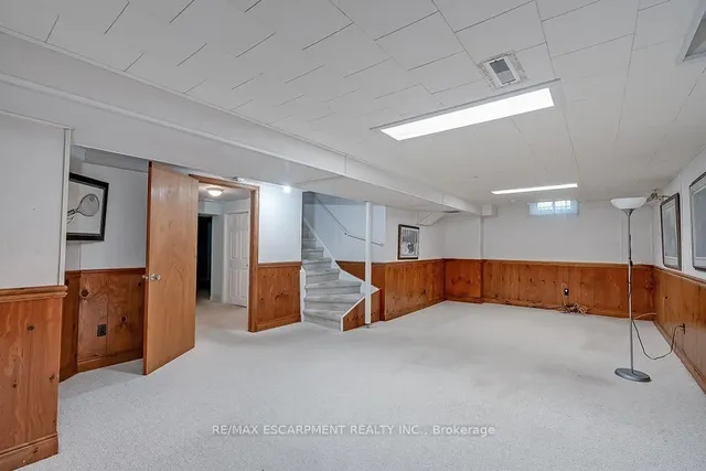 Additional image 35 of 2347 Tweedsmuir Crt