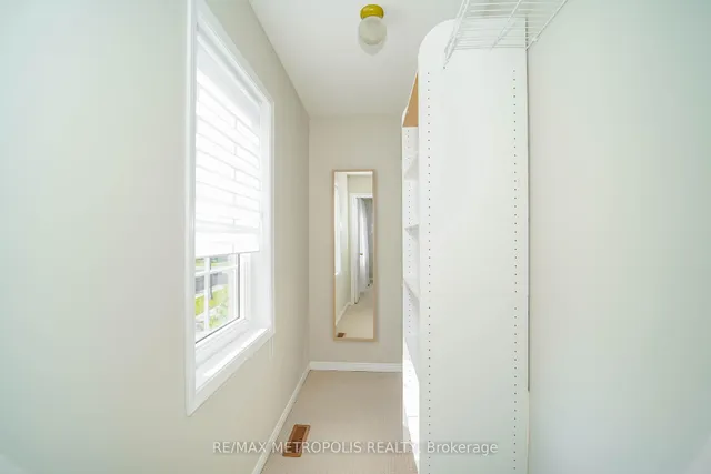 Additional image 33 of 2361 Parkhaven Blvd Unit 2